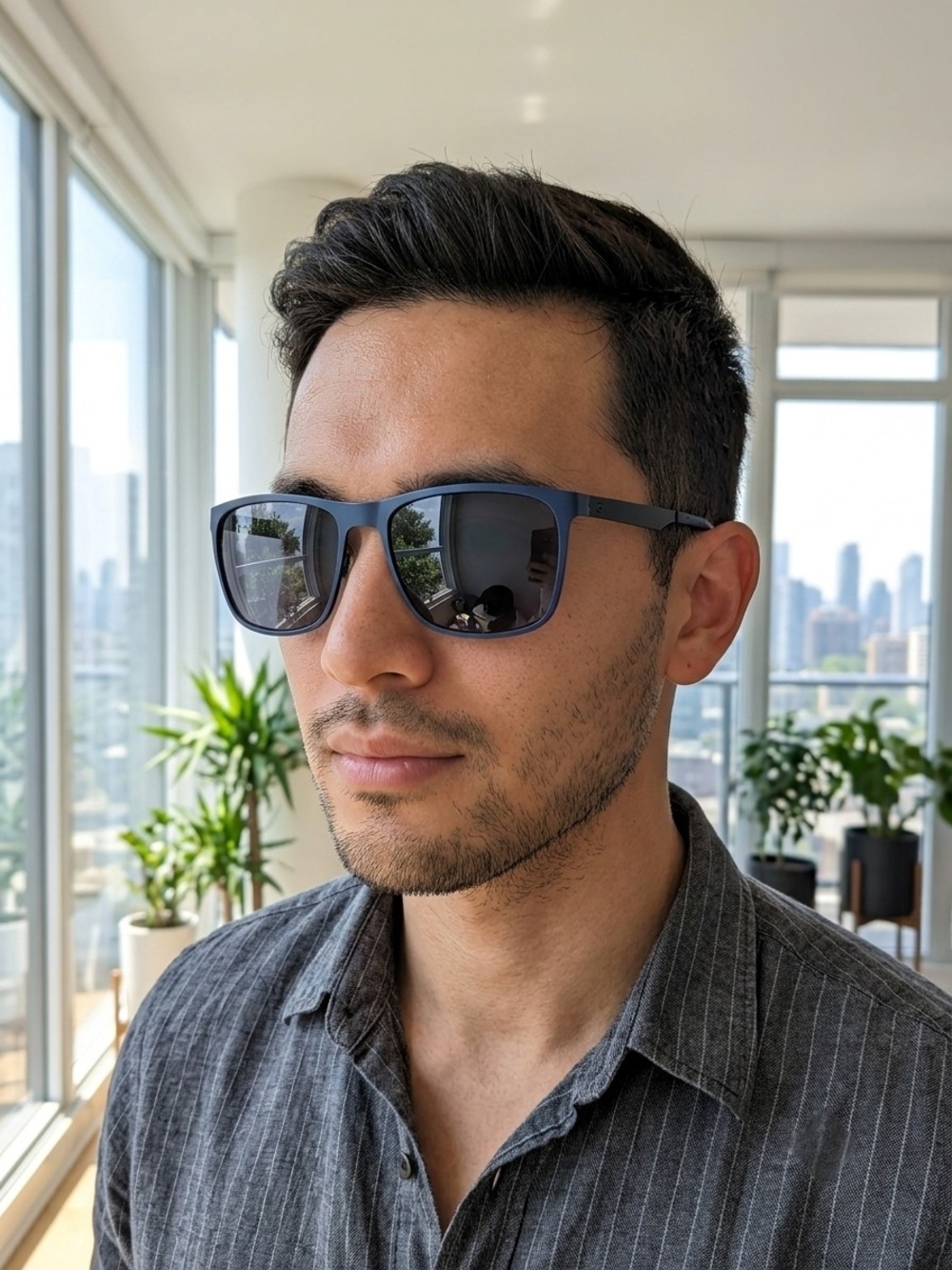 Oscar De La Renta Men's Matte Navy Blue Sunglasses - Brand